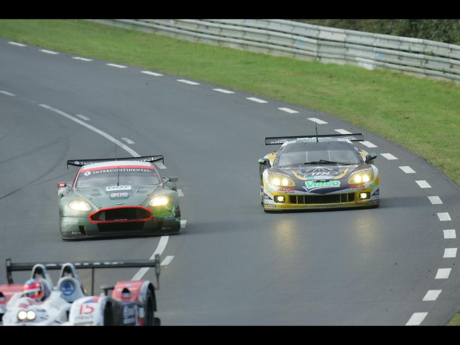  Aston Martin DBR9 Le Mans Winner 2007 года  (фото 17 из 21)